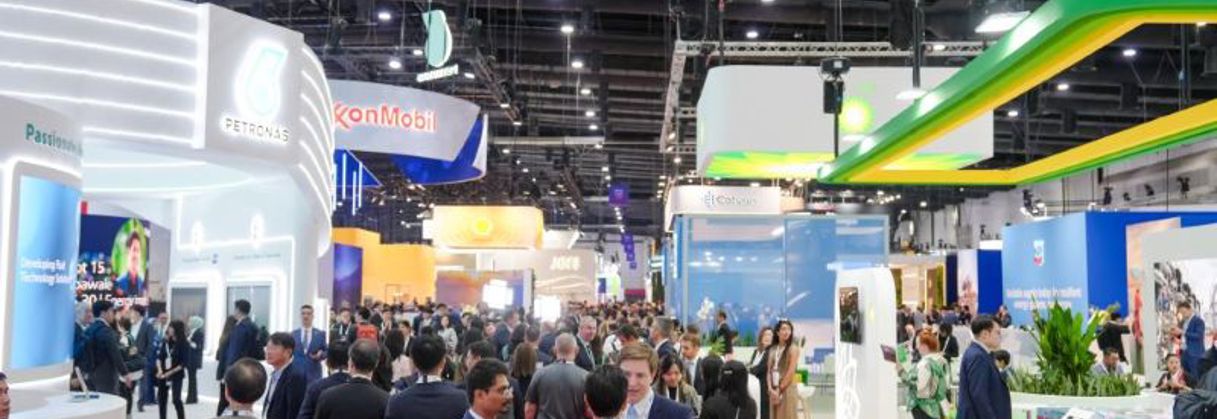 Gastech Exhibition Busy Ailes 3