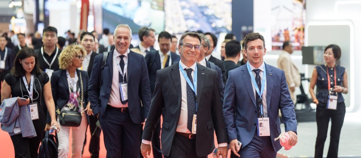 Gastech Exhibition Busy Ailes 2 16 9 (1)