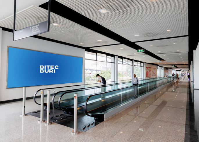 Skywalk Travelator Wall (2) - Gastech 2026