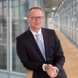 Dr Axel Wietfeld
