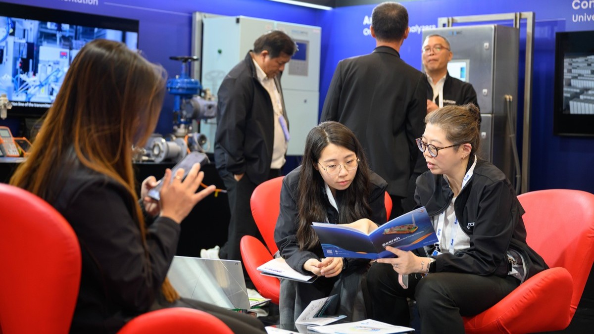 Day 1 Exhibition Hall97 123.Jpg 1200X800 (1)