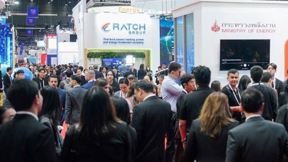 Gastech26 Exhibition Consortium Busy Aisles 16 9 (1)
