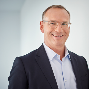 Dr. Egbert Laege