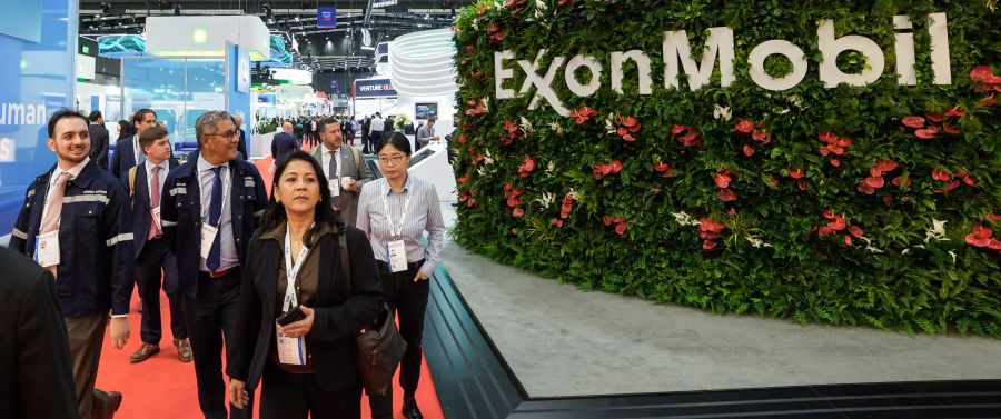 Gastech 26 Exxon Slim Photo